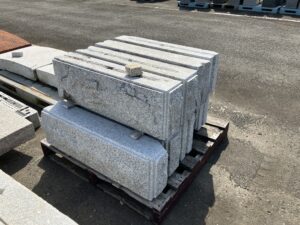 603　中石　片ｺﾌﾞ　0.5x1.0x2.8～3尺　9本