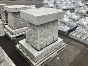 603　特価品台座　No.25　天場1.8×2.7×総高3尺　　　　　　　　　