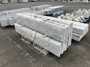 603　中石　片ｺﾌﾞ、両ｺﾌﾞ　0.5x1.0x5.8～6尺　5本　　　　　　