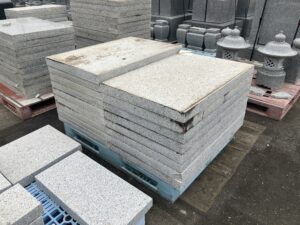 白　板石　60×90×6cm　ビシャン　17枚