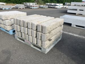 603　根石　両コブ　0.5×0.7×3.0尺　12本